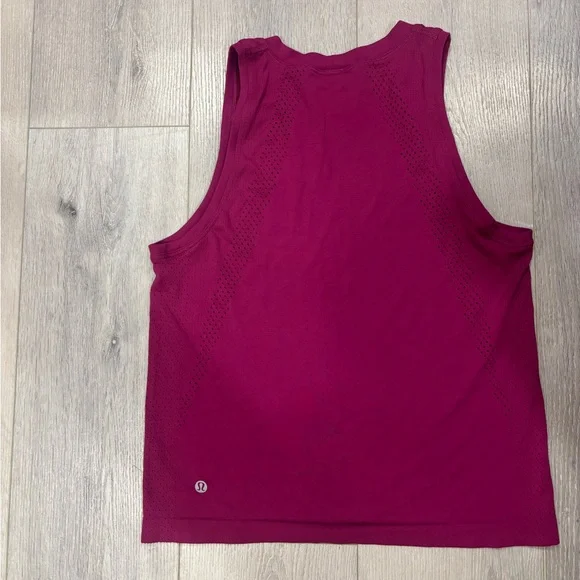 Lululemon | Perforated Training Tank Too| Size 4 - Picture 2 of 6